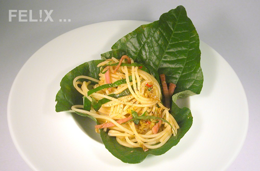 Spaghetti_Pfefferblaetter.jpg