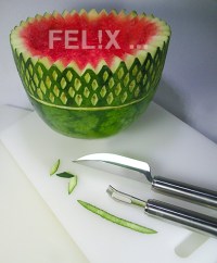 981e1-melone_schnitzen