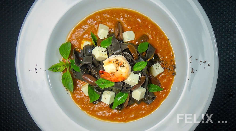 28398-pasta_fredda_caprese