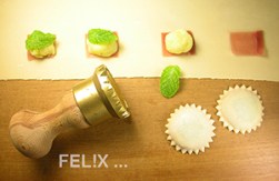 Ravioli_fuellen_Stempel_300