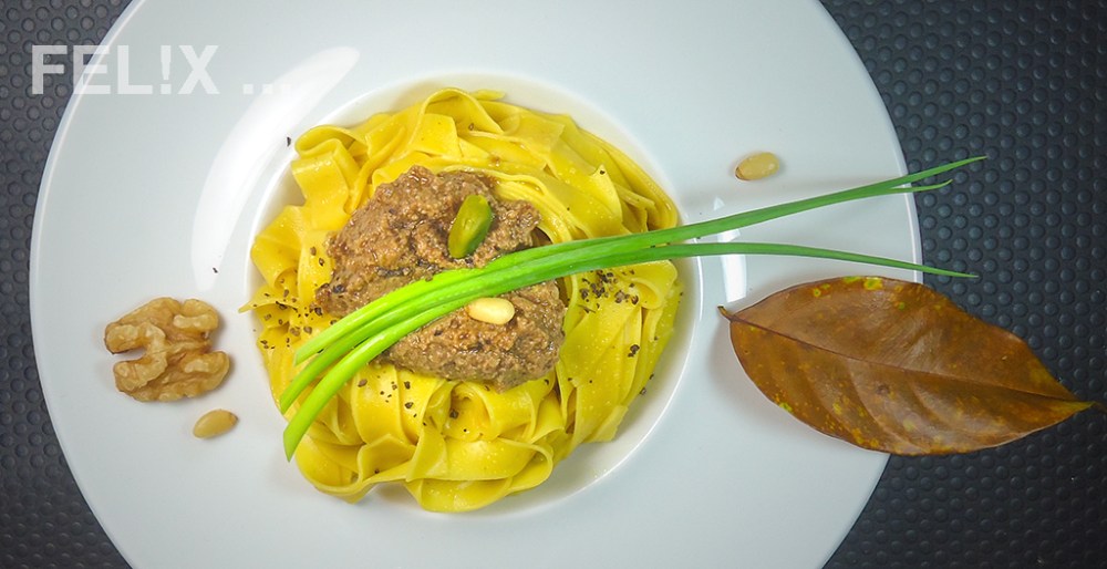 NussPestoTagliatelle