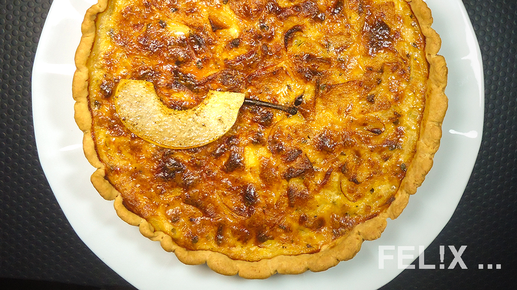 Zwiebel_Birnen_Kuchen_ganz